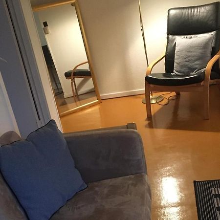 Roligt Centralt Beliggende Lejlighed I Torshavn Bagian luar foto