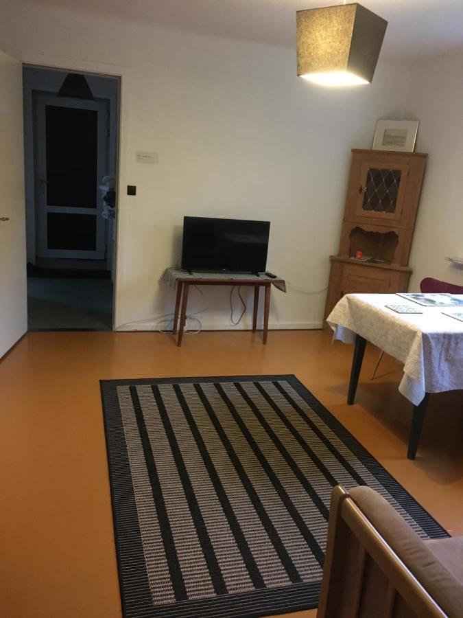 Roligt Centralt Beliggende Lejlighed I Torshavn Bagian luar foto